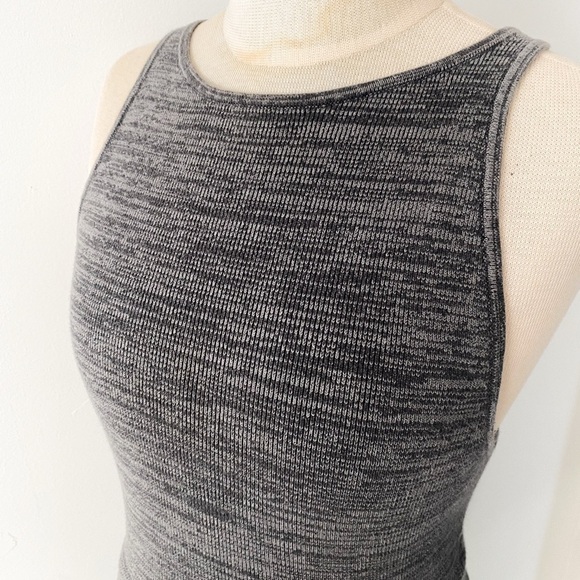 Hollister Grey Knit Criss Cross Cropped Tank Top - Size L - High Neck - Picture 6 of 10